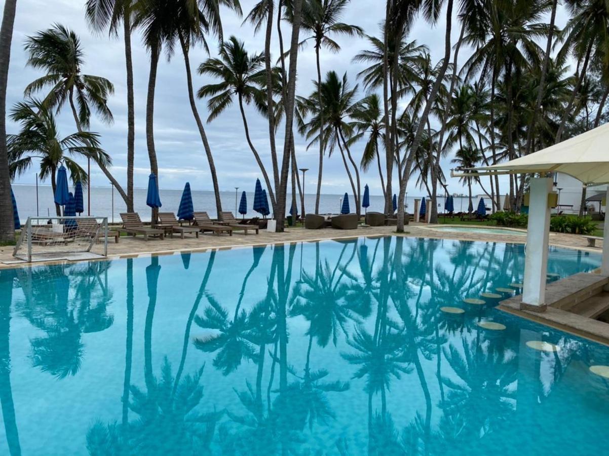 Kenya Bay Beach Hotel Bamburi Esterno foto